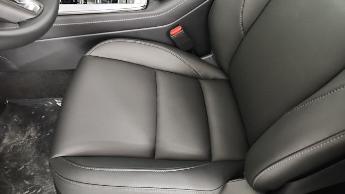 2025 Mazda CX-30 2.5 S Preferred photo 2