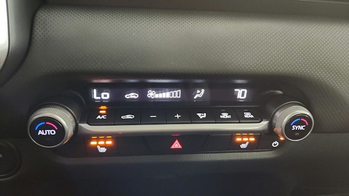 2025 Mazda CX-50 Preferred photo 11