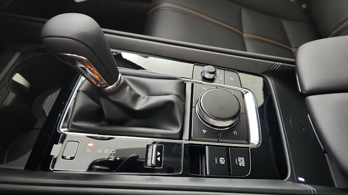2025 Mazda CX-50 2.5 Premium Plus photo 9