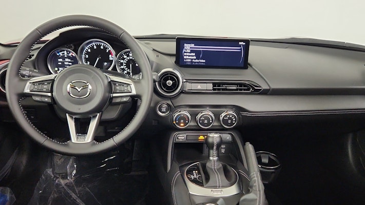 2025 Mazda MX-5 Miata Miata RF Grand Touring photo 10