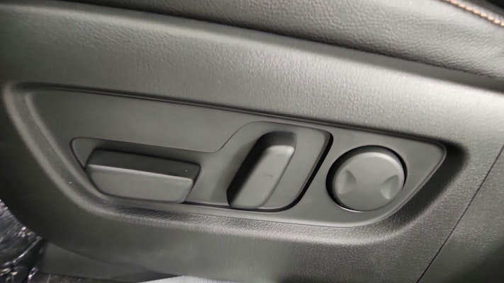 2025 Mazda CX-70 Plug-in Hybrid Premium Plus photo 11